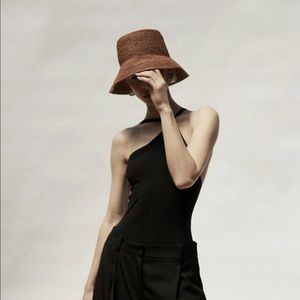 Janessa Leone packable brown straw bucket hat, size small